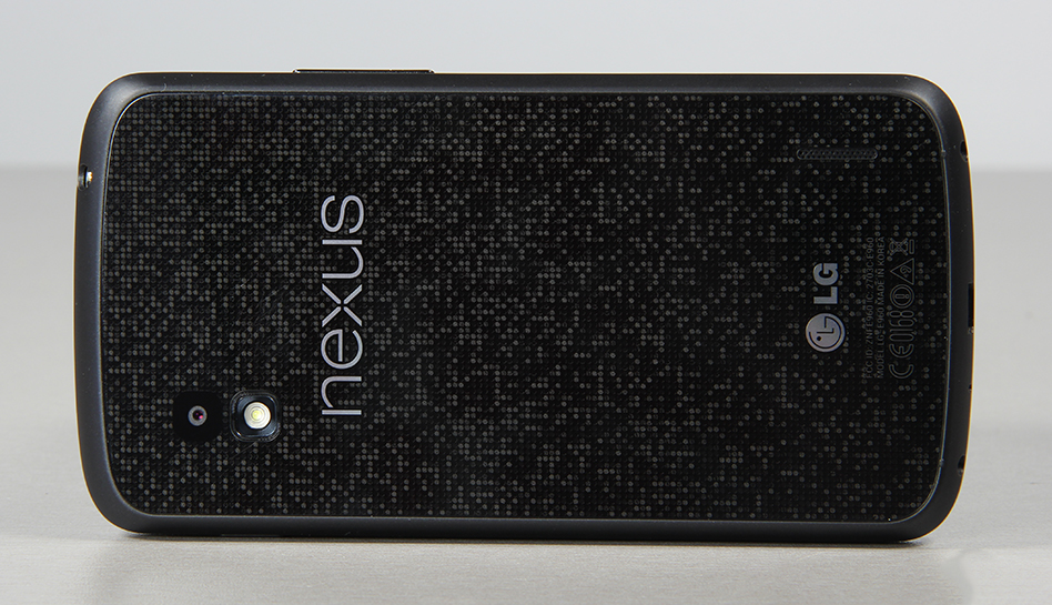 Nexus 4 tagapaneel