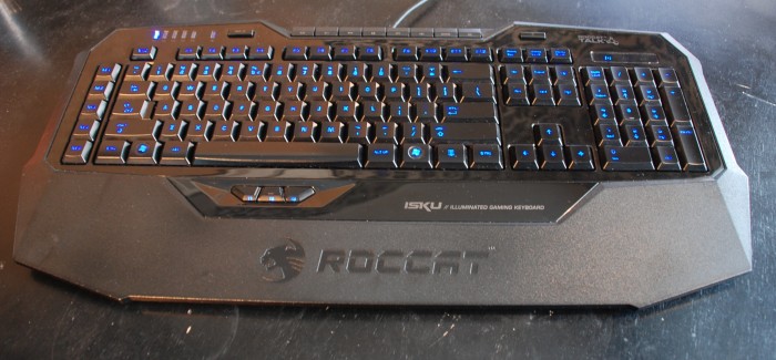 Roccat Isku klaviatuur arvutimängureile