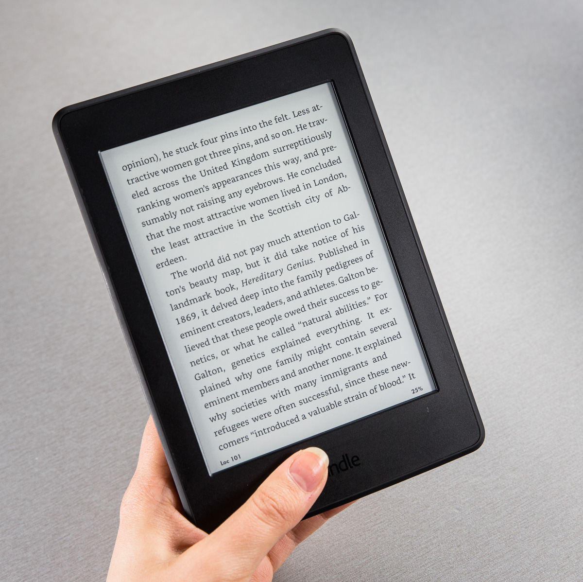 how to use a kindle paperwhite on and off