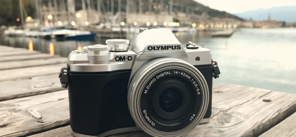 Olympus OM-D E-M10 III