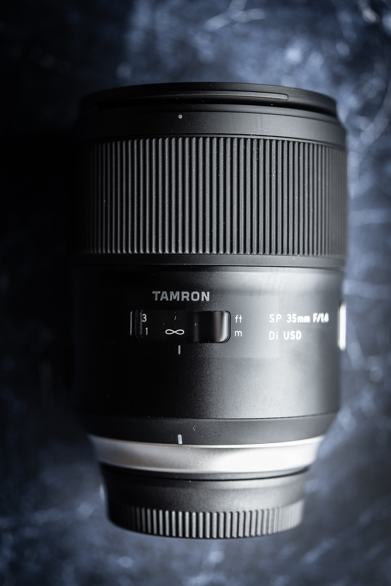Tamron SP 35mm f/1.4 Di USD