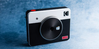 Kodak Mini Shot Combo 3 on lihtne ja kena digikaamera printeriga