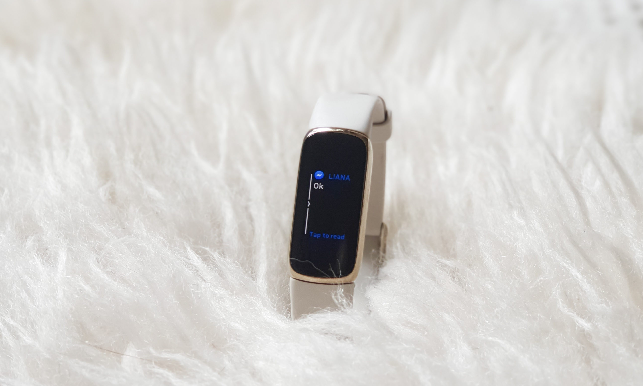 Fitbit Luxe