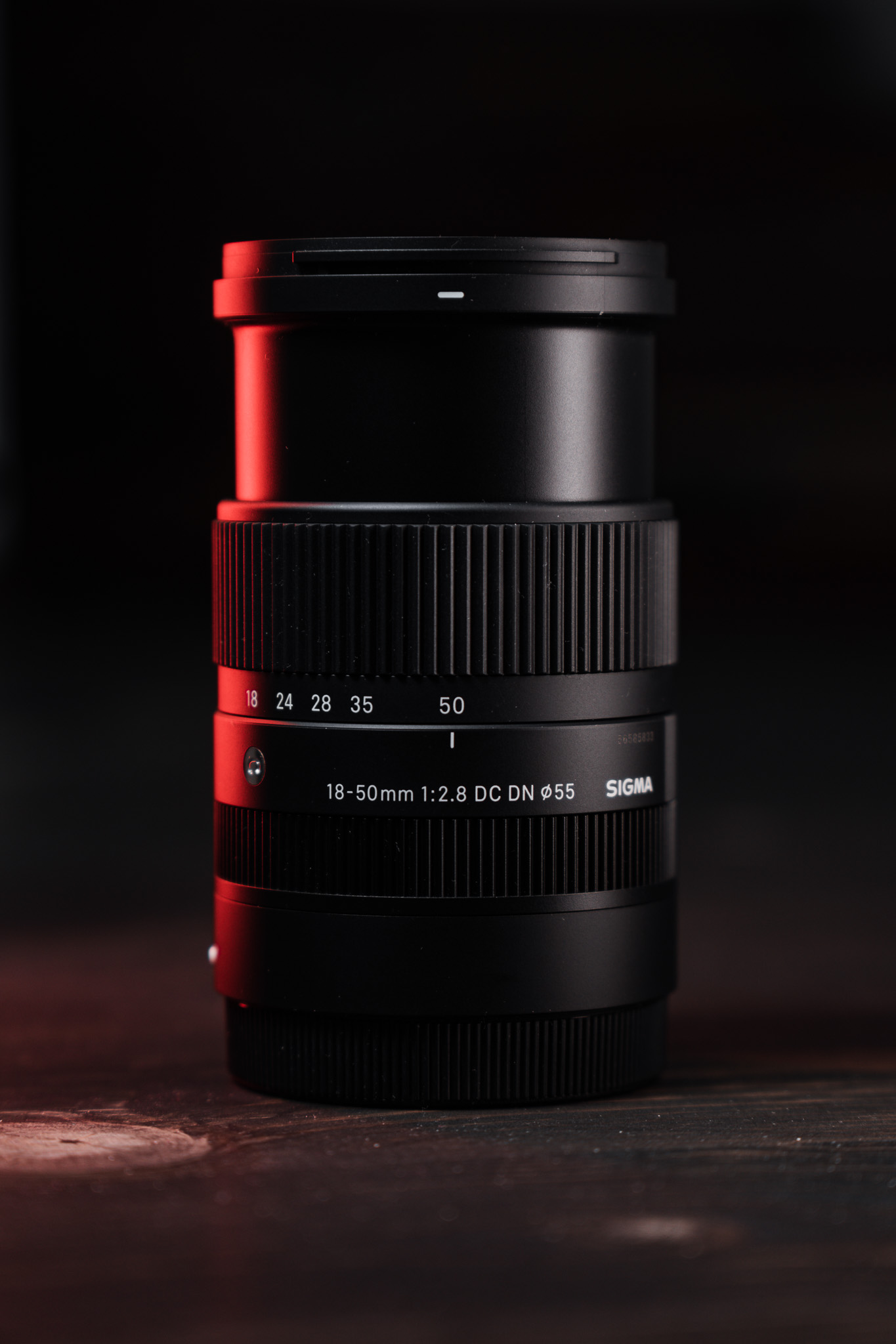 Sigma 18-50mm f/2.8 DC DN