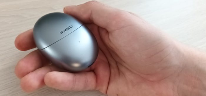 HUAWEI FreeBuds 5 juhtmevabad kõrvaklapid – kas need on mugavad ja võimekad?