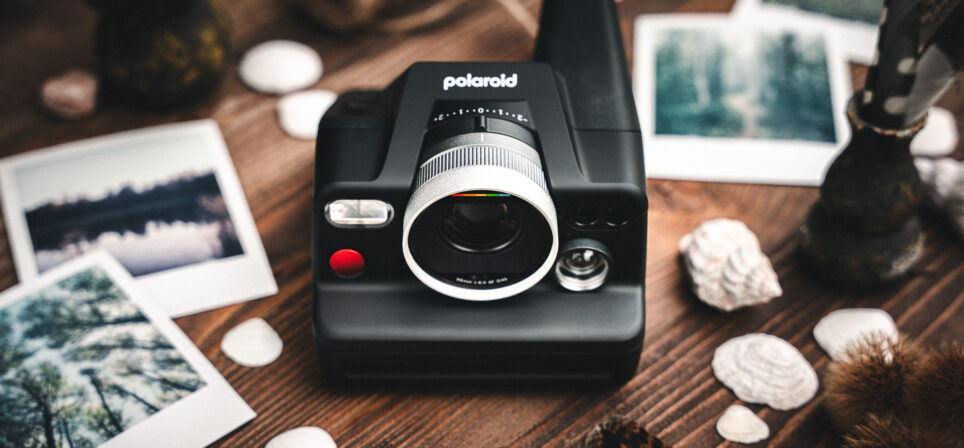 Polaroid I-2 on professionaalne kvaliteetkaamera kiirpildimeistritele